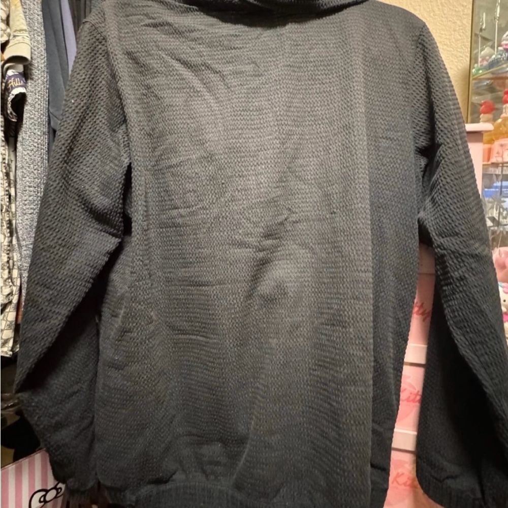 LuLuLemon Quarter-Zip light Jacket - Picture 2 of 4